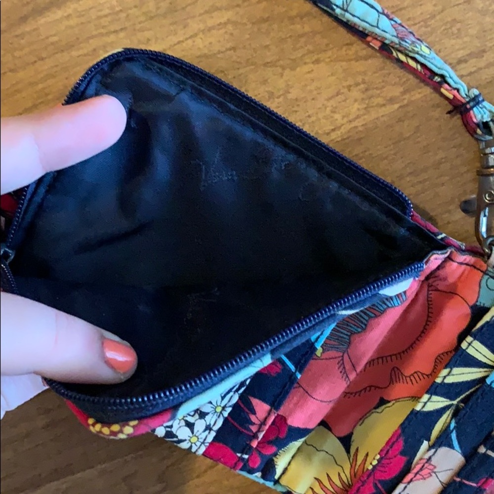 Vera Bradley Wristlet - Picture 4 of 6